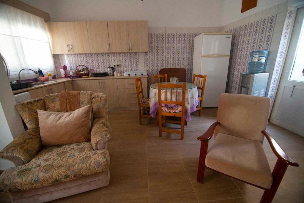 Arsinoe Guest House Фамагуста Екстер'єр фото